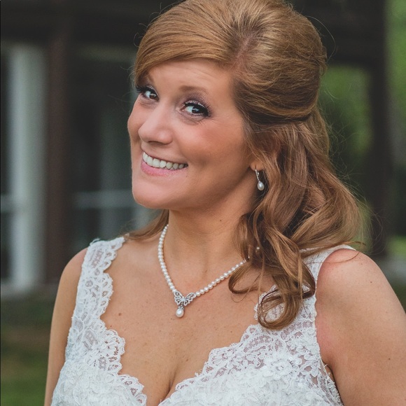 Meet your Posher, Tiffany - Picture 4 of 5